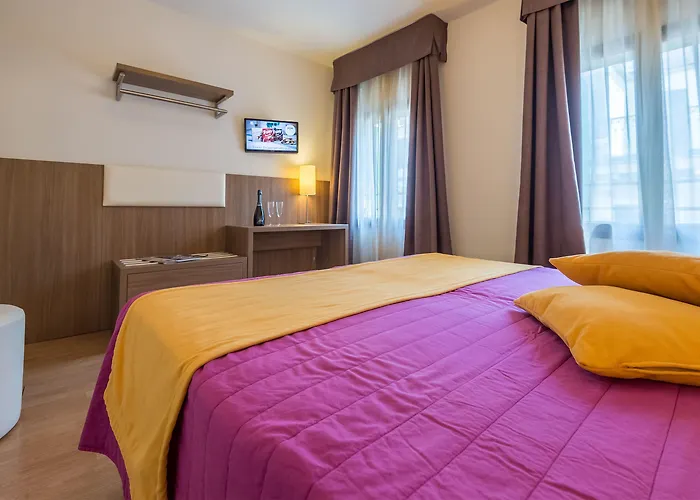 Il Moro Di ホテル 2*